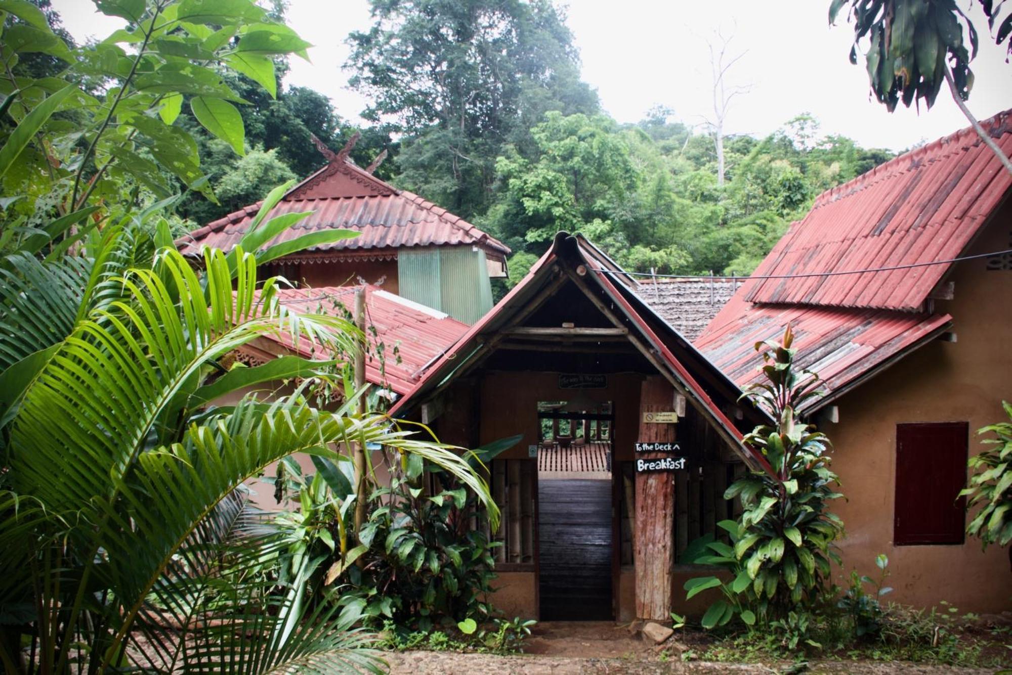 Aerie Lodge Pang Mapha Exteriör bild